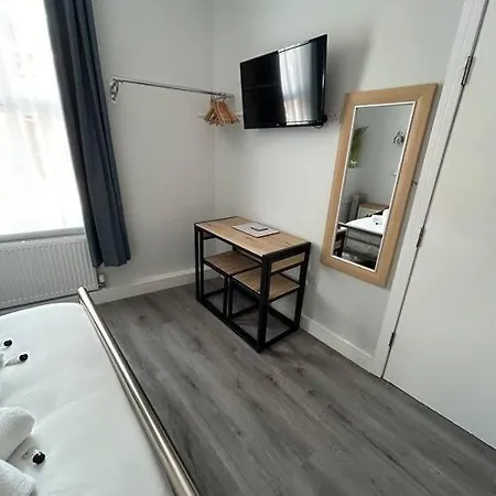 The Niche Apartment
