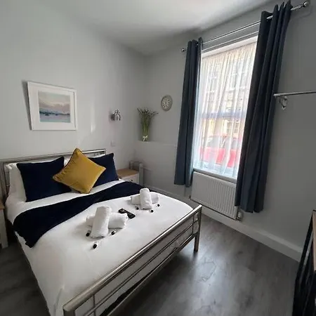 The Niche Apartment *